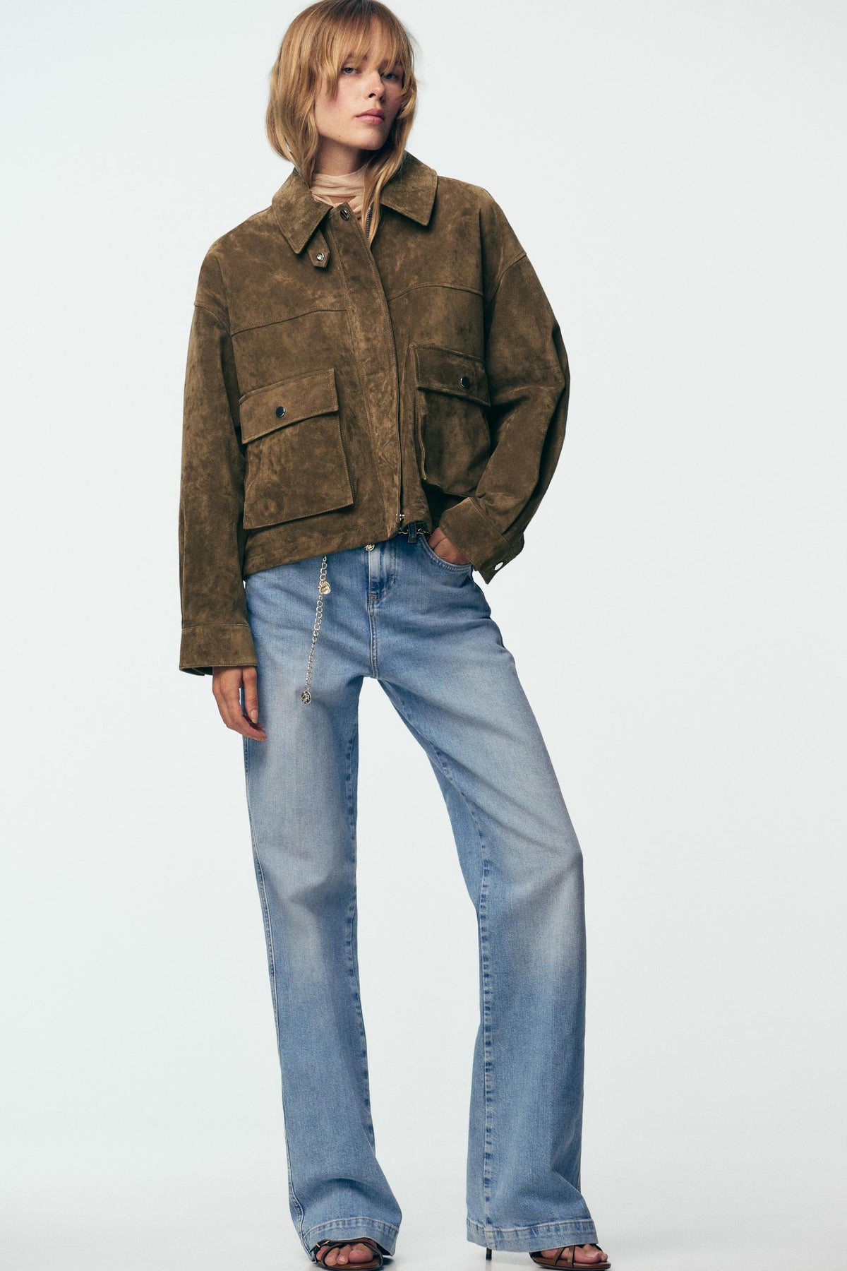 CHAQUETA BOMBER DE CUERO NORA