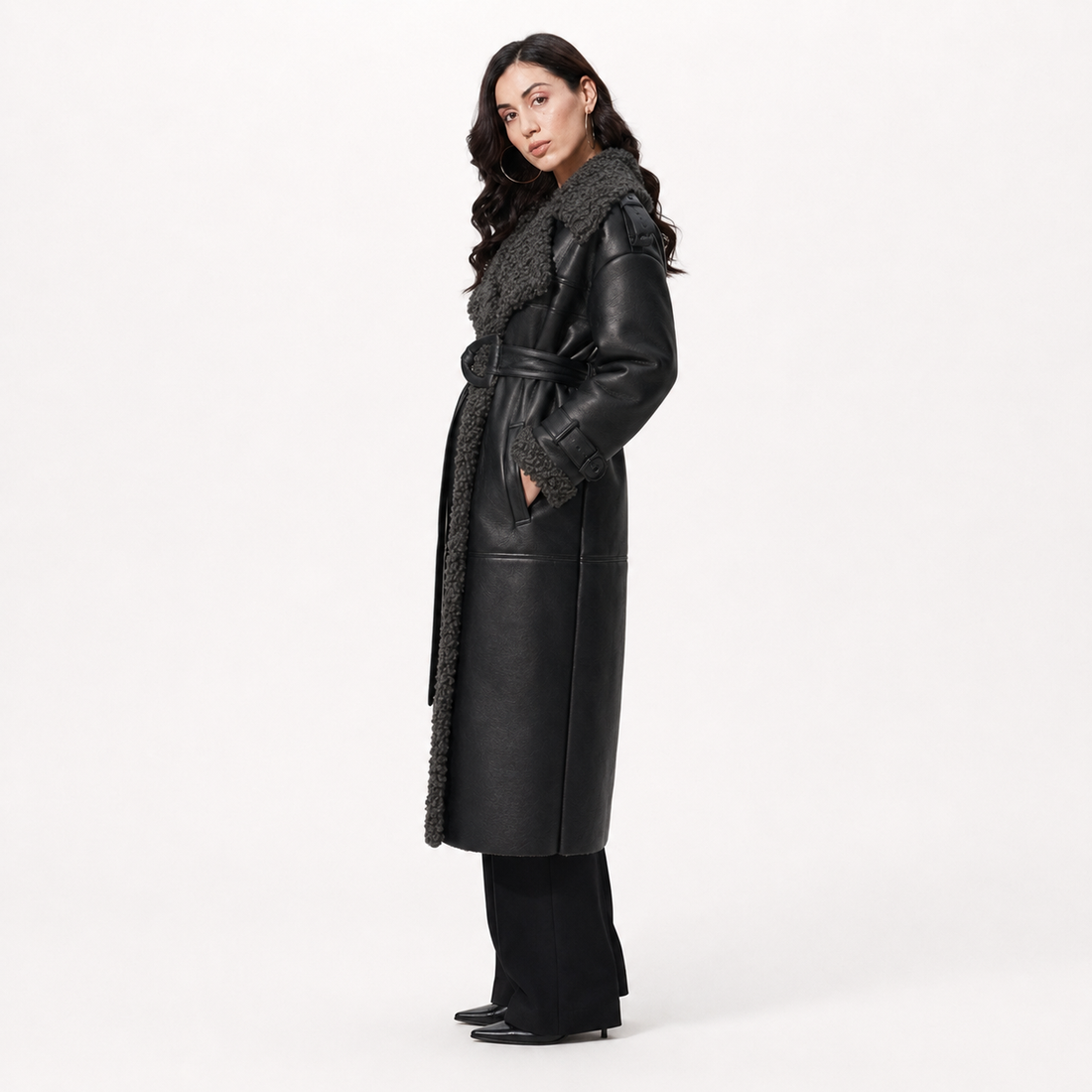GABARDINA OVERSIZE DE CUERO VEGANO