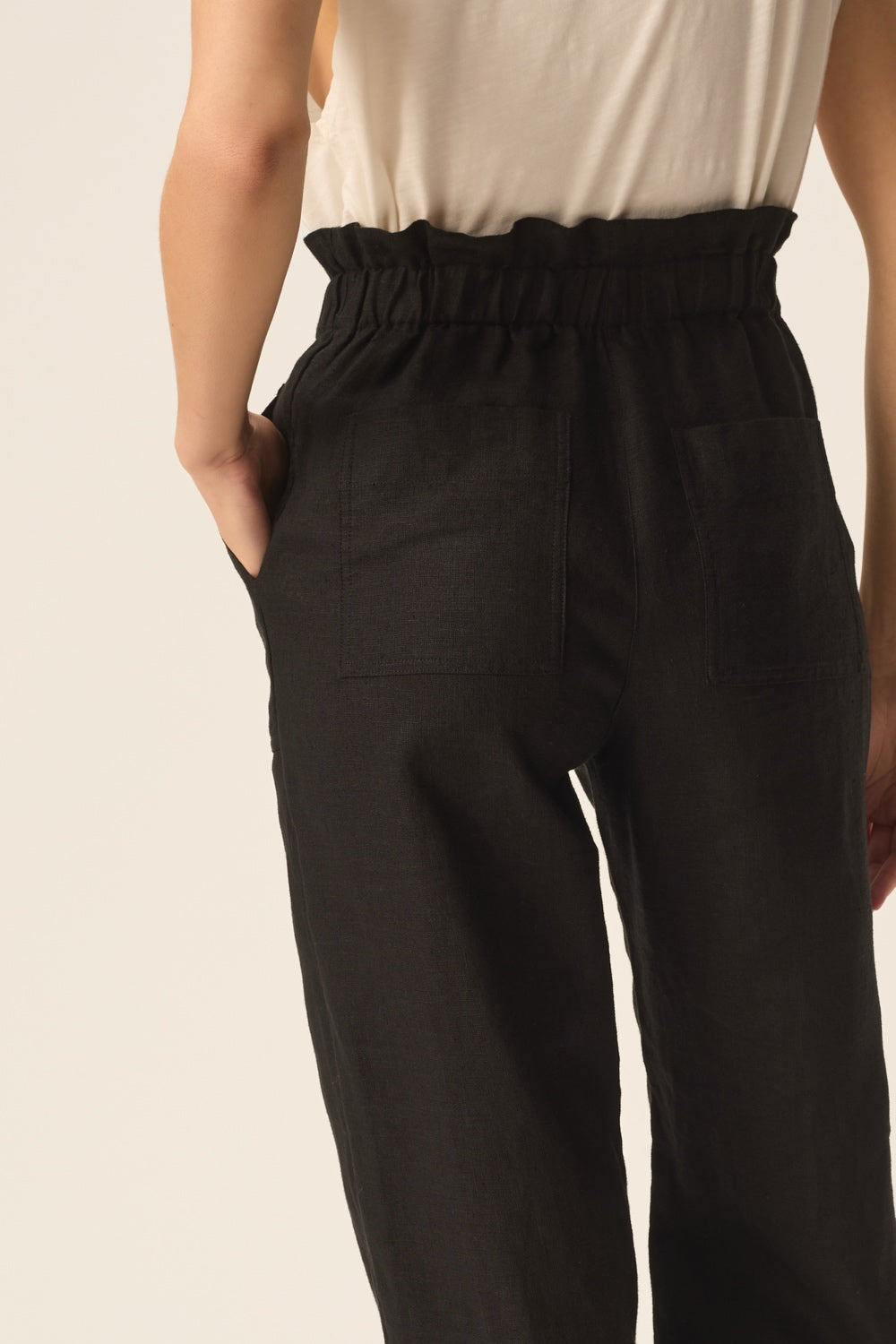 ESTELLE | PANTALÓN ANCHO DE LINO NEGRO