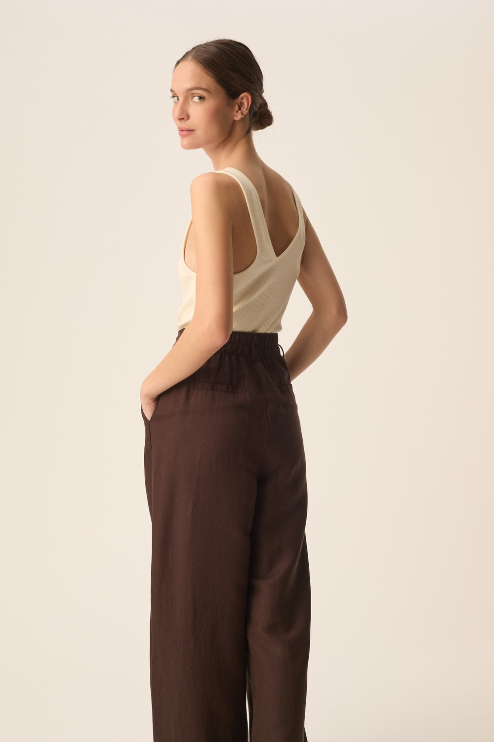 ESPIZA | PANTALÓN ANCHO MARRÓN OSCURO