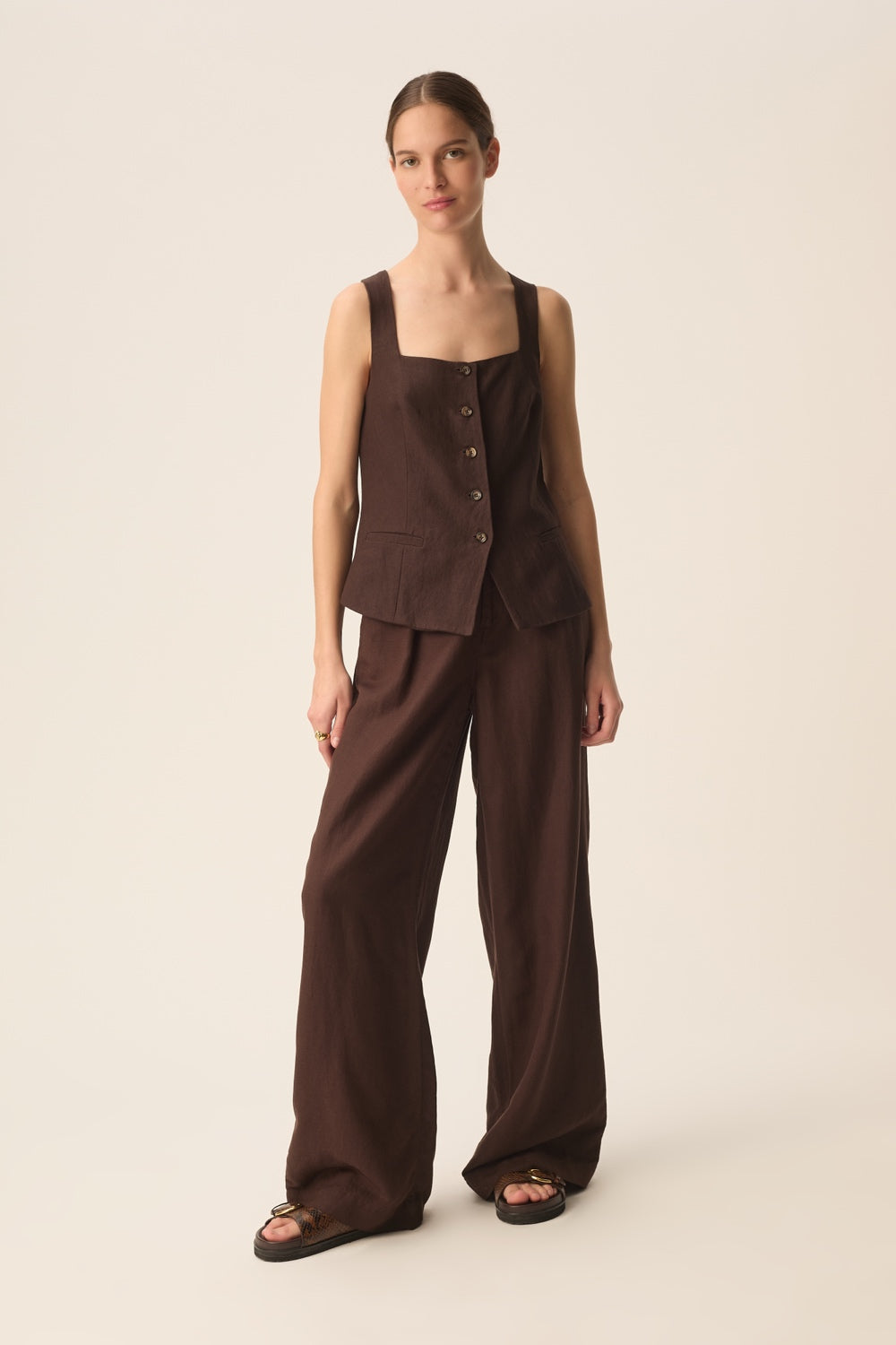 ESPIZA | PANTALÓN ANCHO MARRÓN OSCURO