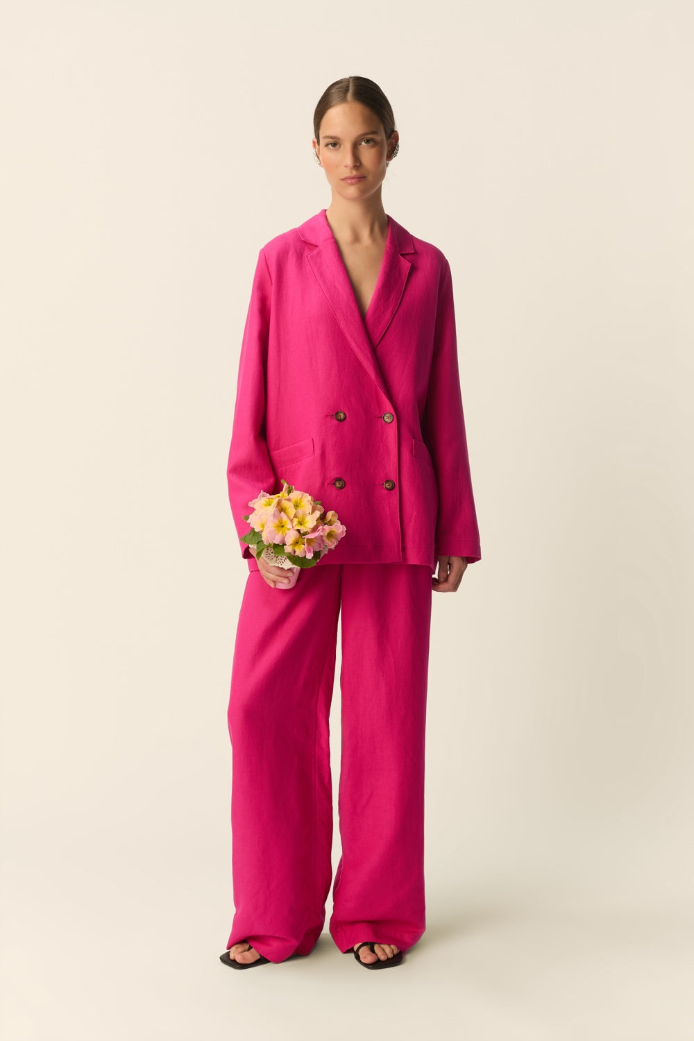 SIMON | BLAZER DE DOBLE BOTONADURA FUCSIA