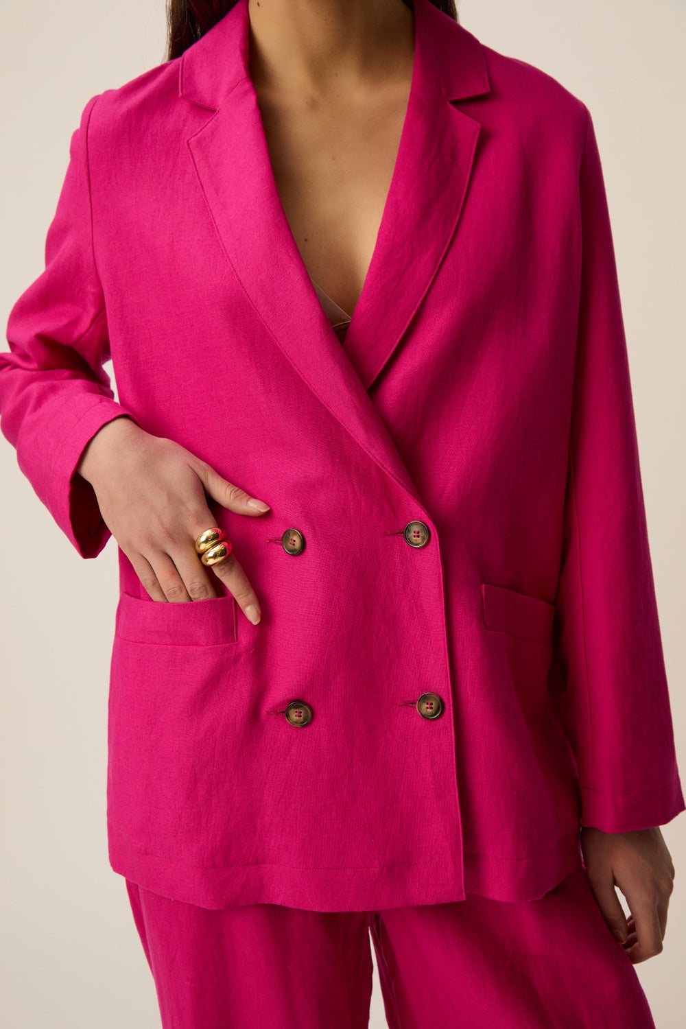 SIMON | BLAZER DE DOBLE BOTONADURA FUCSIA