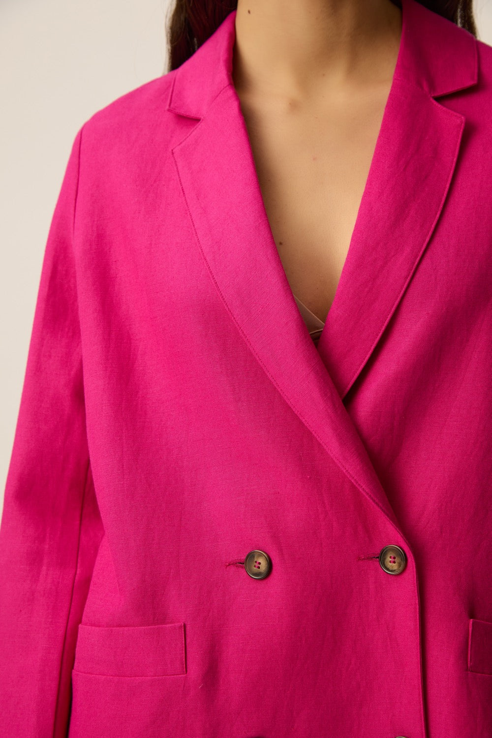 SIMON | BLAZER DE DOBLE BOTONADURA FUCSIA