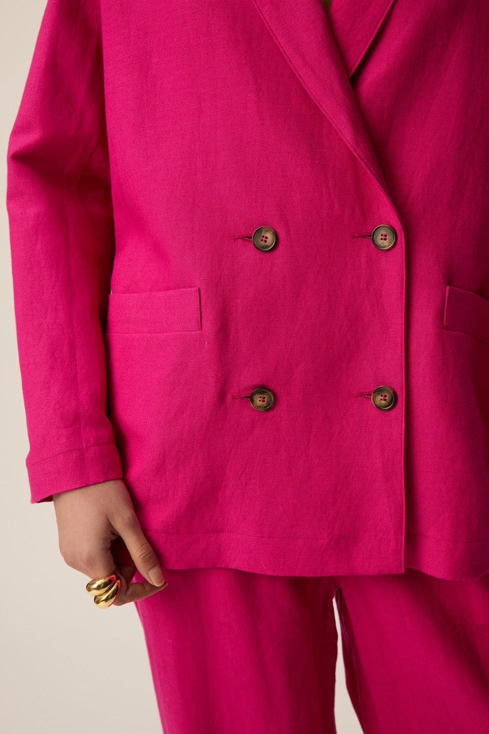 SIMON | BLAZER DE DOBLE BOTONADURA FUCSIA