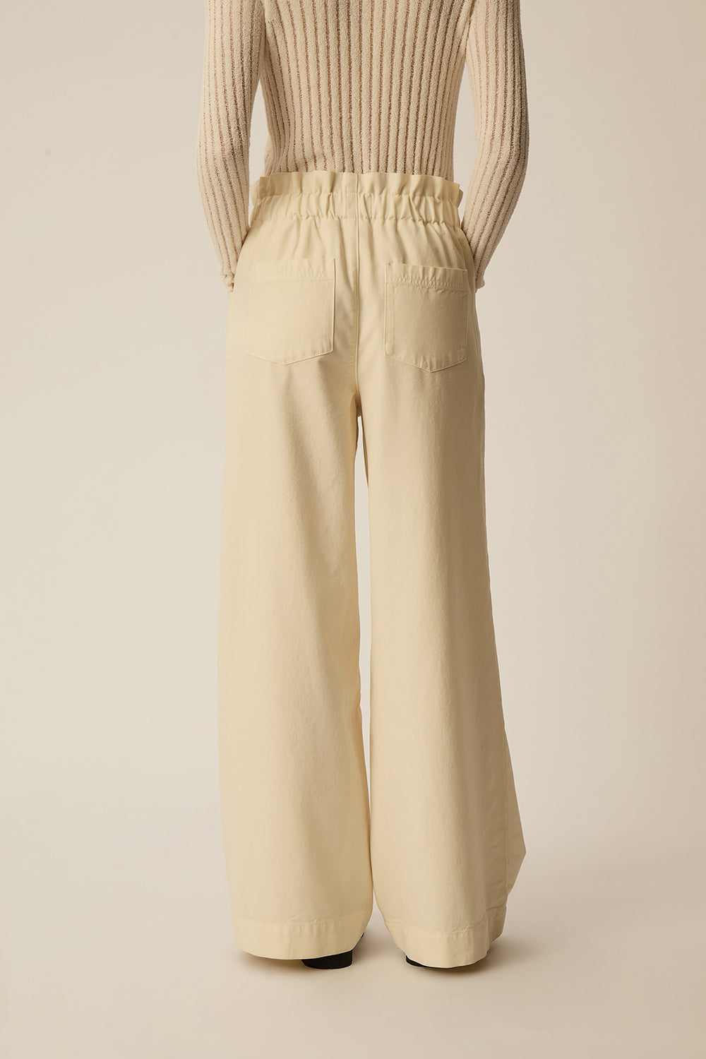 LOULOU | PANTALÓN ANCHO COLOR CREMA