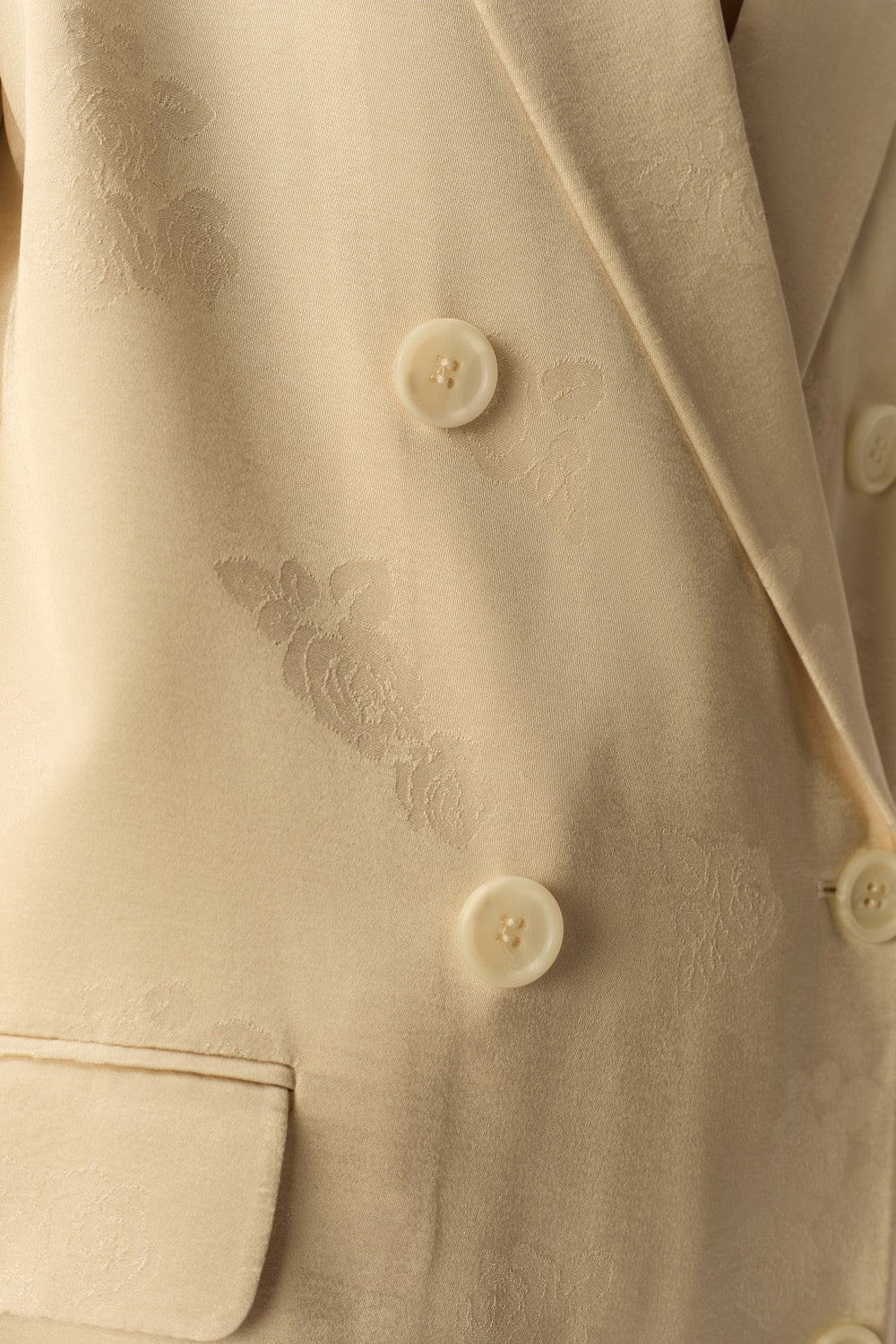 SUZIE | BLAZER DE JACQUARD FLORAL COLOR CREMA