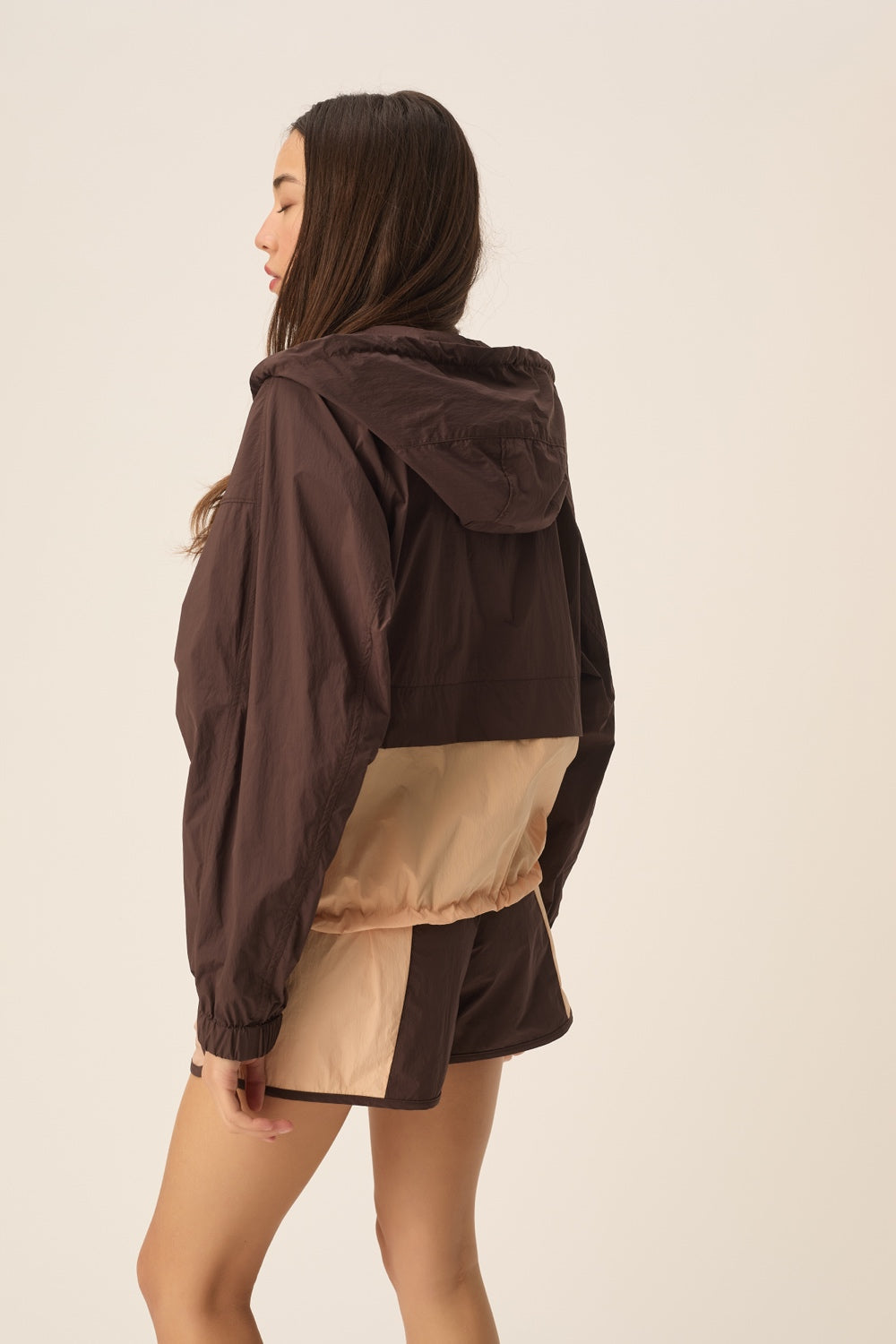 VINDI | PARKA IMPERMEABLE TERRE, PEACH Y MOKA