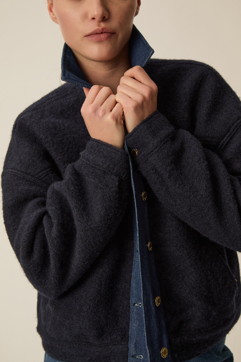 LOVA | CHAQUETA DE DENIM Y LANA AZUL MARINO