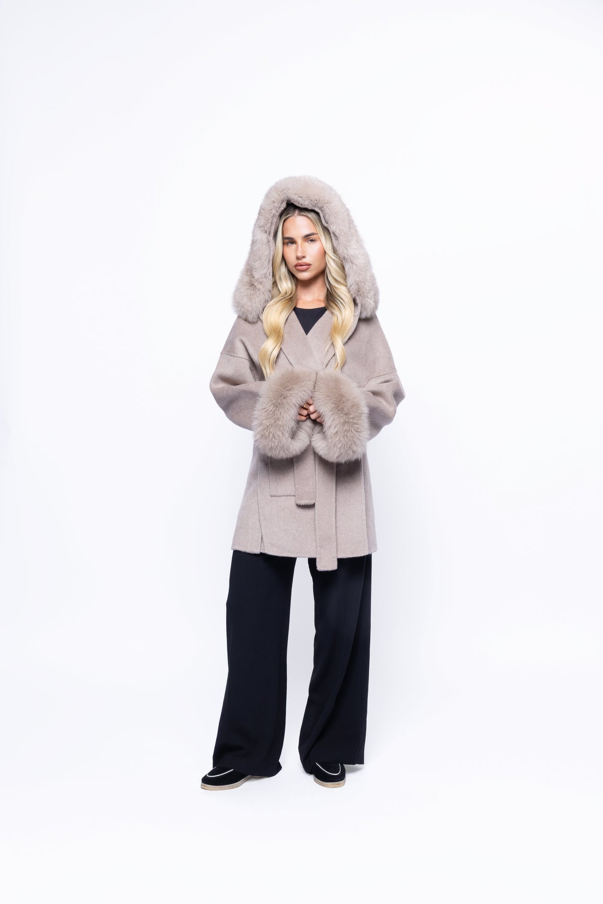 ABRIGO ENVOLVENTE BEIGE ROSADO