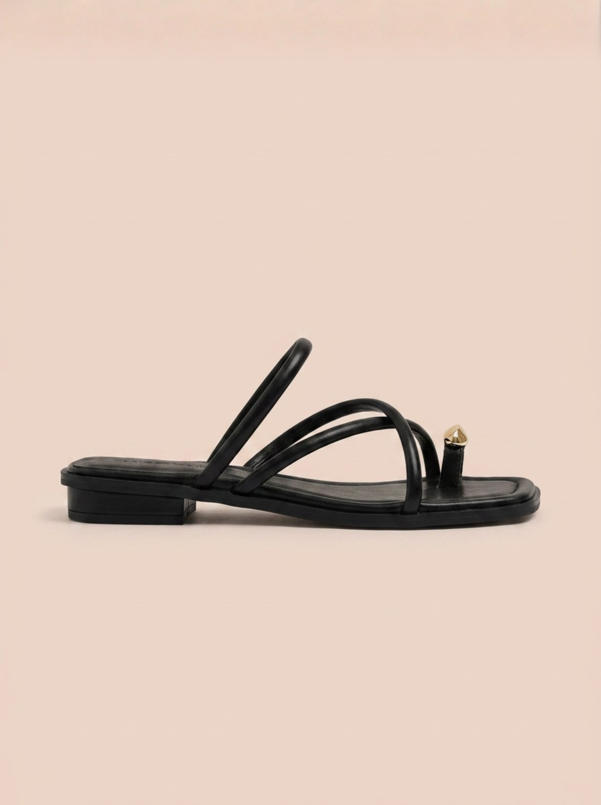 SANDALIAS PLANAS CON DETALLE METÁLICO | MUJER
