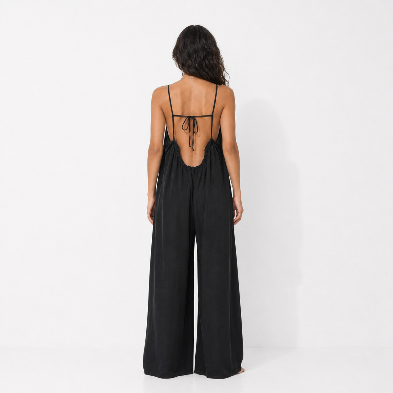 MONO FLUIDO NEGRO DE TIRANTES