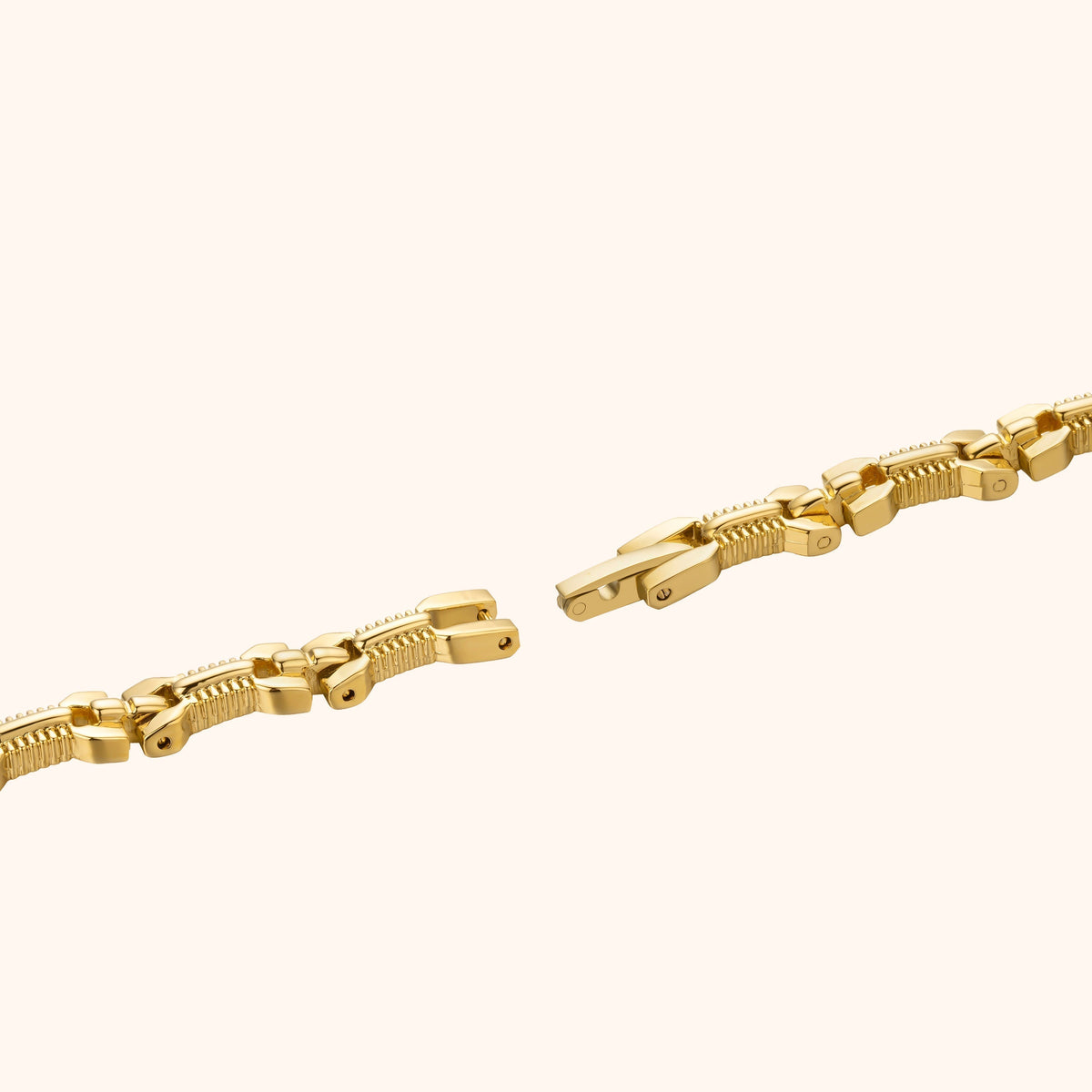 AMARA | GOLD