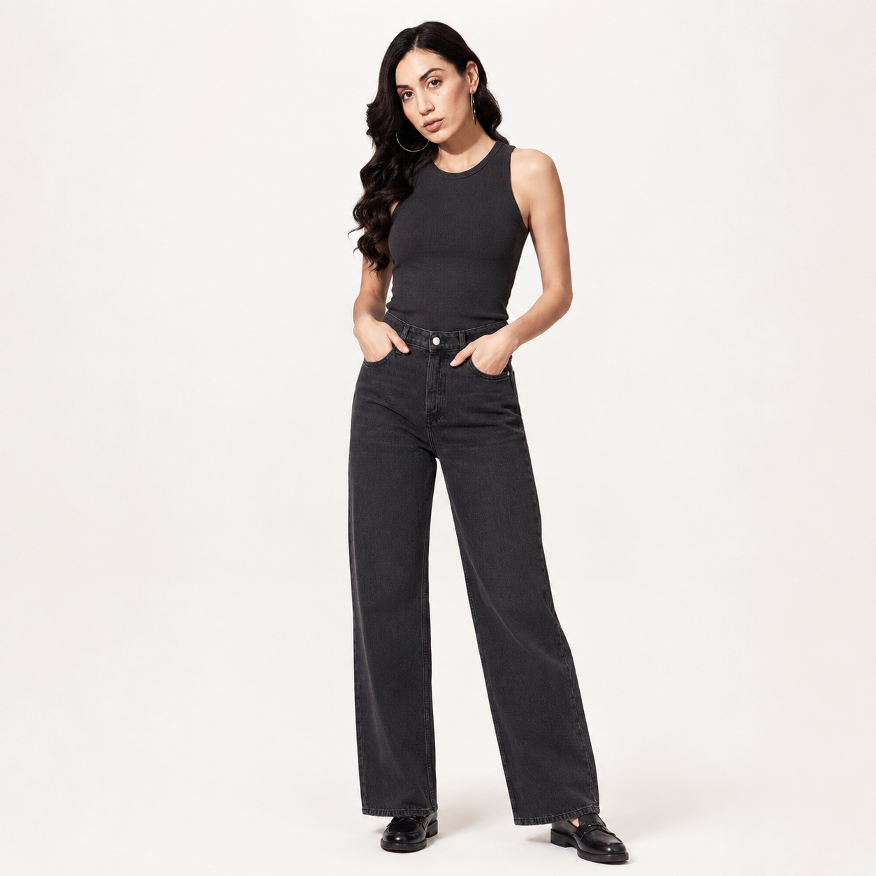 PANTALÓN VAQUERO NEGRO LOOSE
